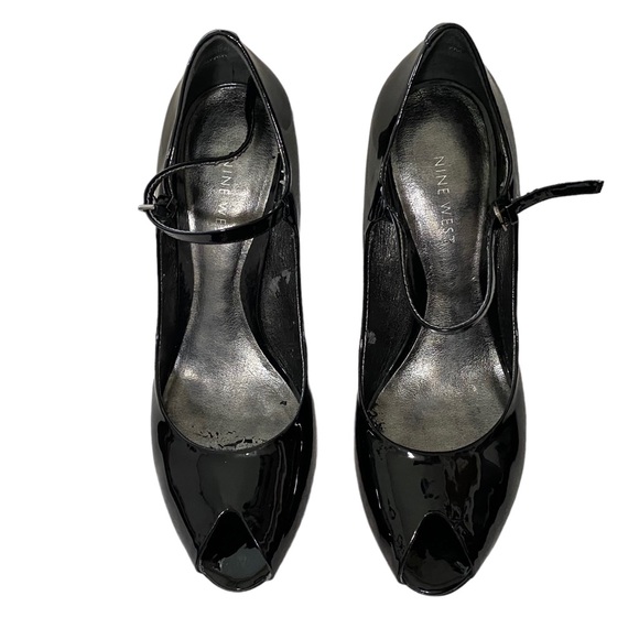 Nine West Black Patent Heels - size 7M - Picture 3 of 4